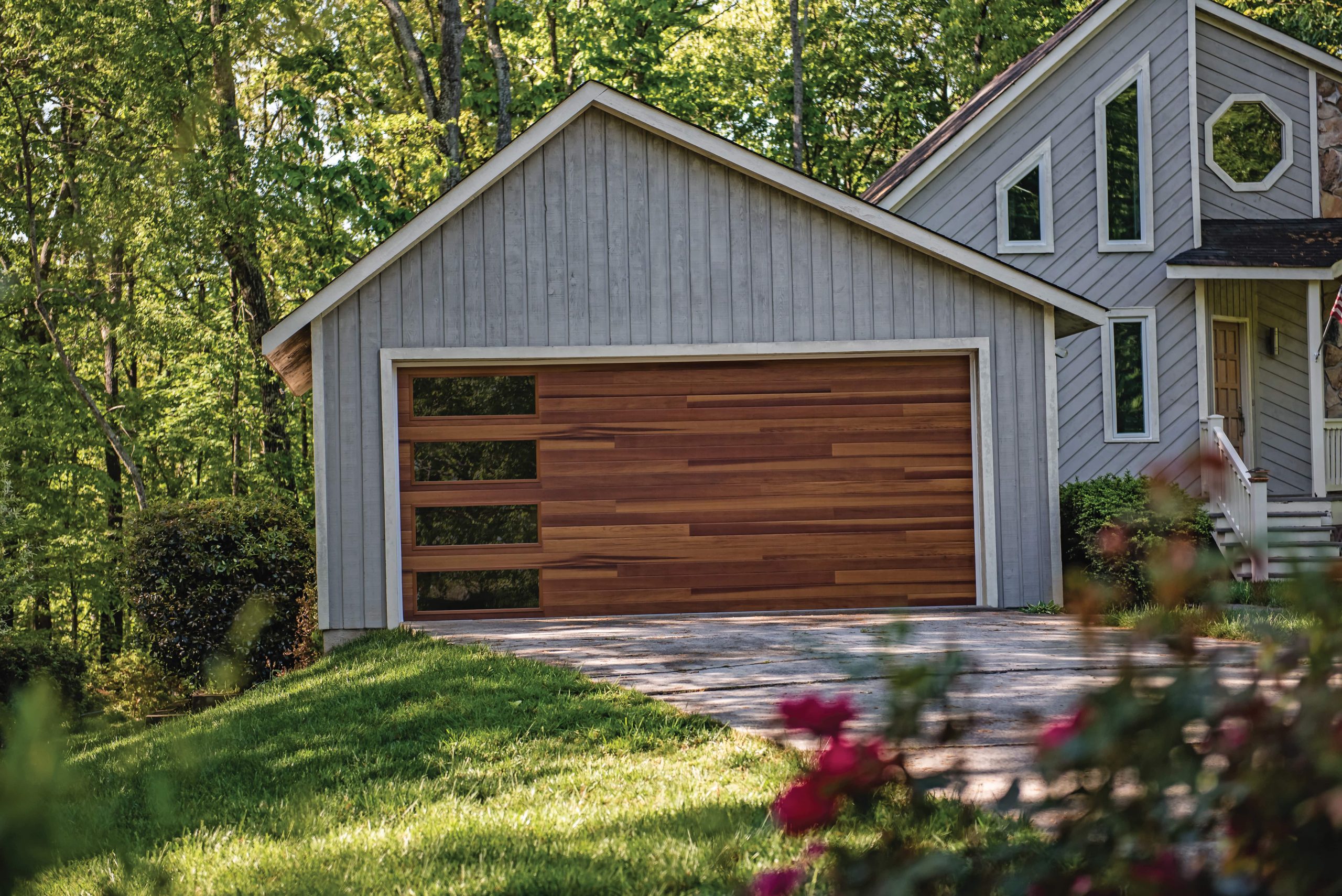 Planks in Cedar accent woodtones CHI scaled