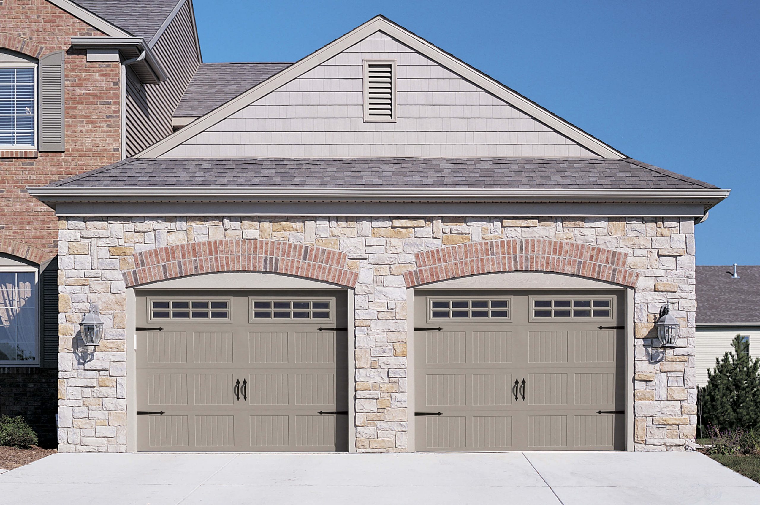 Stamped Carriage CHI garage door scaled